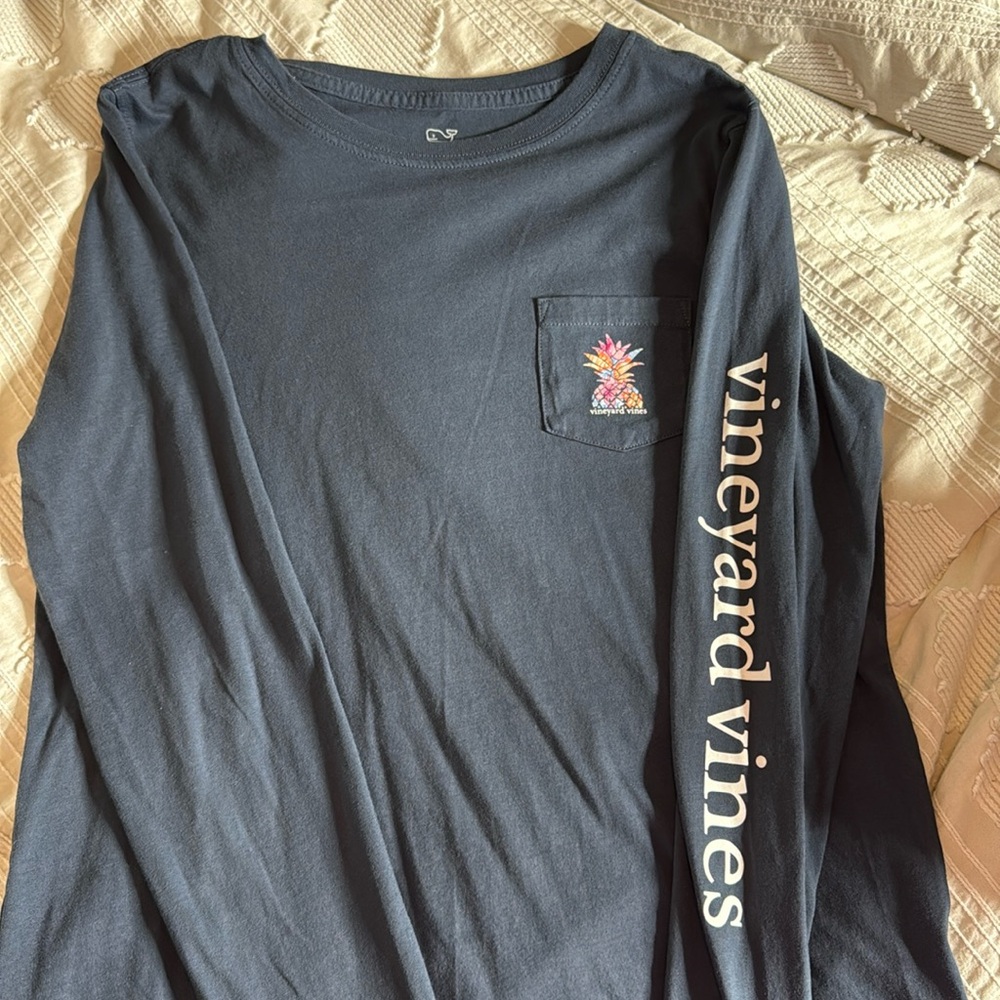 Vineyard vines long sleeve tee
100% cotton
Stretchy
Size XS